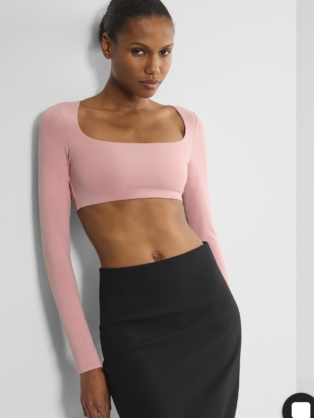 Aritzia Original Contour Zerogravity Longsleeve cropped scoop neck pink top S